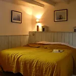 Eco-hameau Du Sentier Des Sources Lodge *