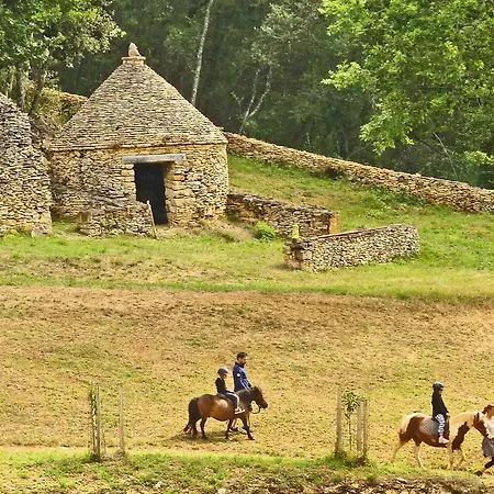 Eco-hameau Du Sentier Des Sources Деревянный коттедж Сарла-ла-Канеда