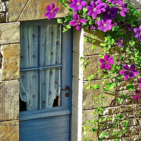 Eco-hameau Du Sentier Des Sources Orman Evi
