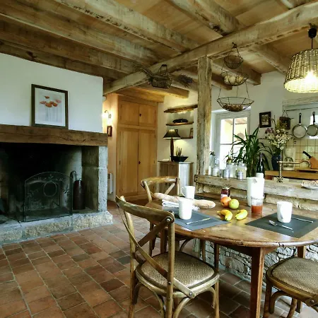 Eco-hameau Du Sentier Des Sources * 萨尔拉拉卡内达