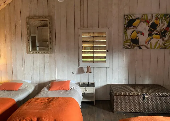 Eco-hameau Du Sentier Des Sources بيت خشبي *