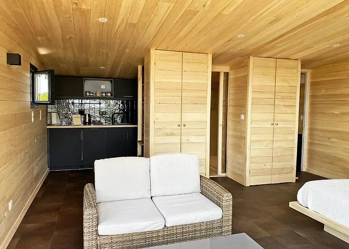 Eco-hameau Du Sentier Des Sources بيت خشبي