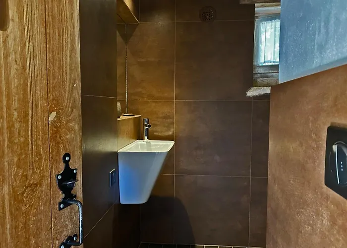 Eco-hameau Du Sentier Des Sources بيت خشبي سارلا لا كانيدا