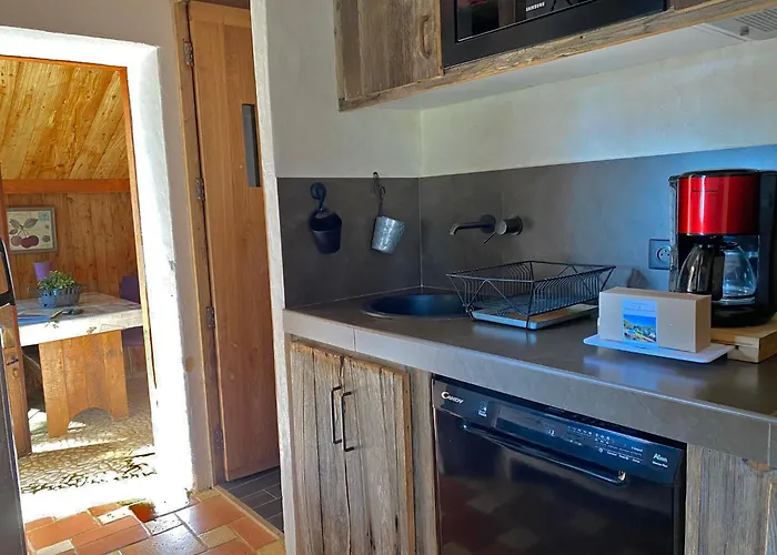 Eco-hameau Du Sentier Des Sources * سارلا لا كانيدا