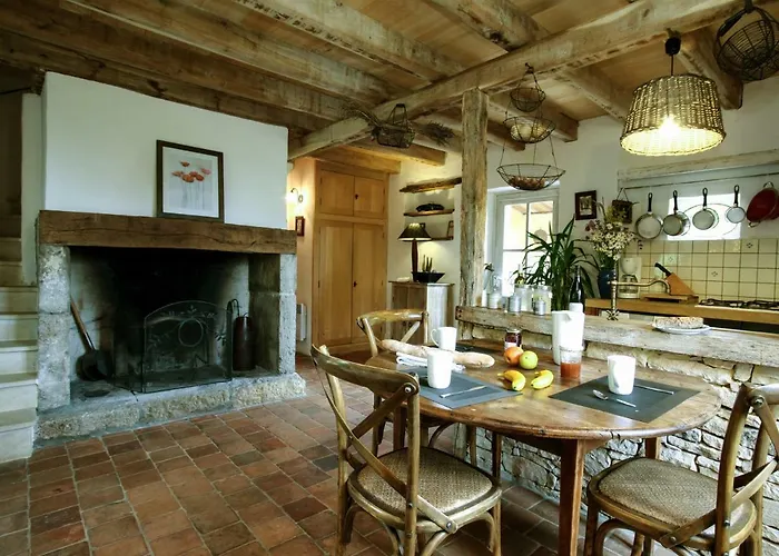 Eco-hameau Du Sentier Des Sources * سارلا لا كانيدا