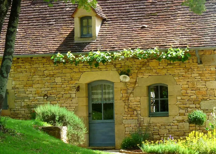 Eco-hameau Du Sentier Des Sources * سارلا لا كانيدا